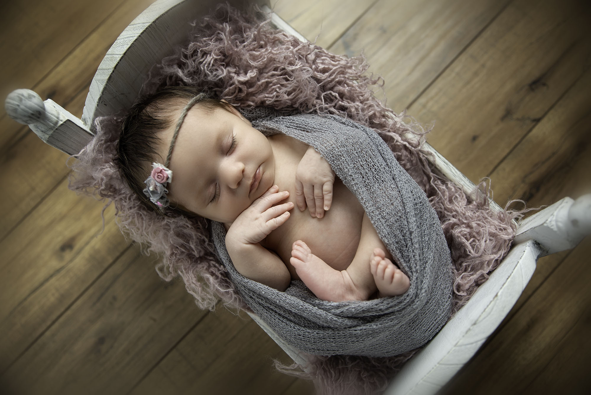 Newborn baby photography, newborn baby photograph